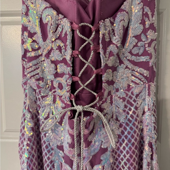 Jump Strapless Lilac Iridescent Sequins Patterned Dress - Picture 7 of 11